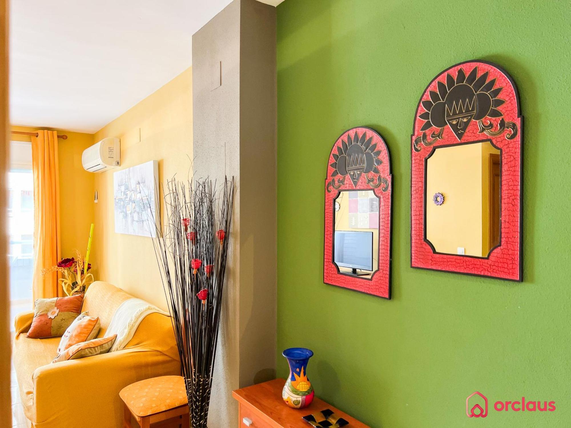Apartamento Vistoso Y Colorido